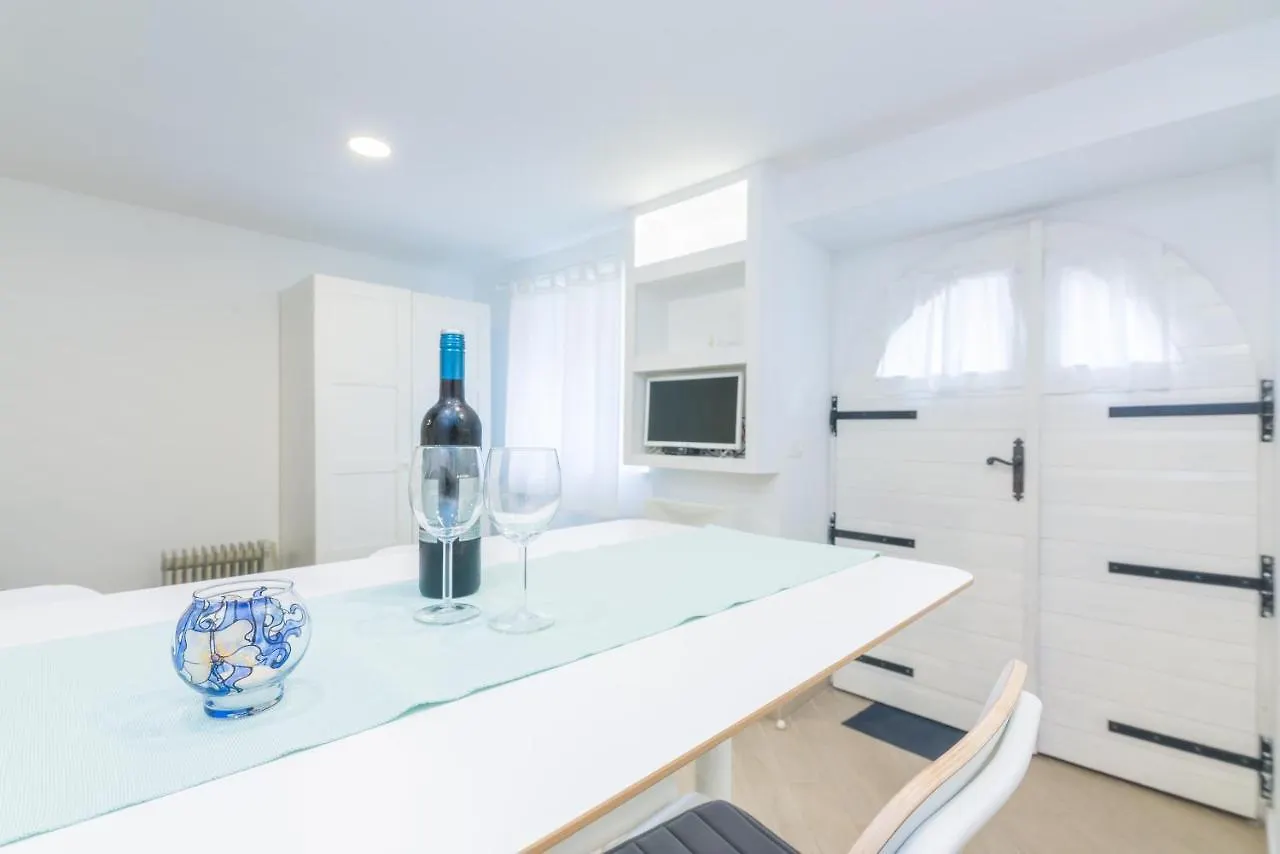 Apartment Gobac Icici 0*,
