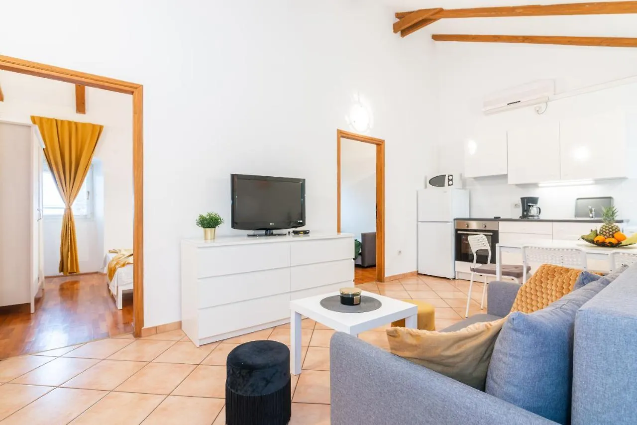 Apartment Gobac Icici