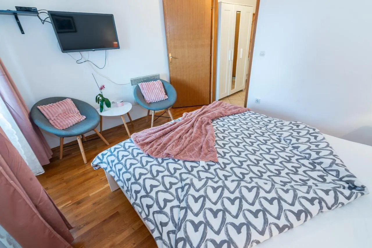 Apartment Gobac Icici